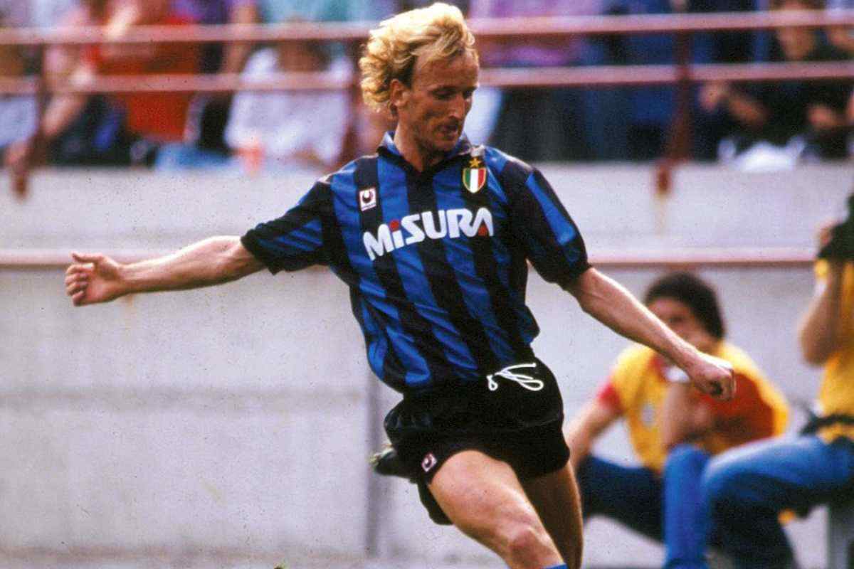 Inter omaggia leggenda